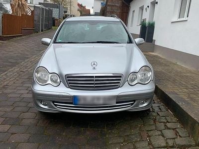 Gebraucht Mercedes C220 150 PS (110 kW) 2005 Silber Kombi