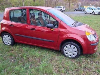 Gebraucht Renault Modus Dynamique 75 PS (55 kW) 2005 Rot Van / Kleinbus