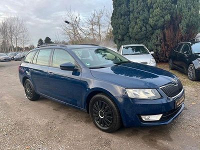Blau Gebraucht 2013 Skoda Octavia Ambition Kombi | 5.790 € (Teuer)