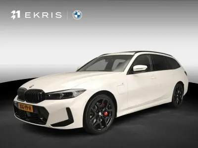 Używany BMW 330e M Sport 292 KM (214 kW) 2026 Biały Kombi