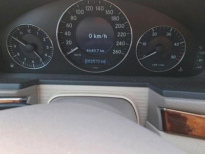 Mercedes E220