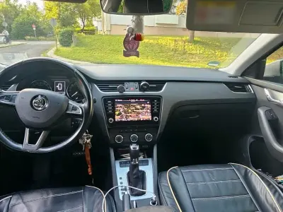 Gebraucht Skoda Octavia Ambition 118 PS (86 kW) 2018 Beige Kombi