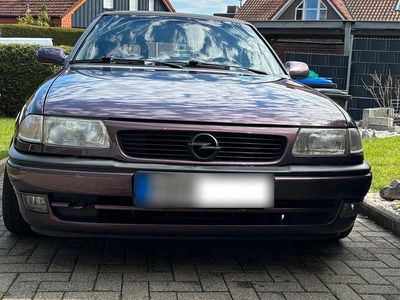 Gebraucht Opel Astra Cabriolet 116 PS (85 kW) 1996 Violet Cabrio