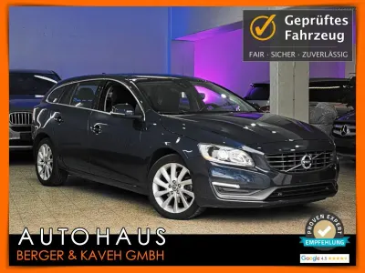 Usata Volvo V60 Momentum 181 CV (133 kW) 2014 Blu Station wagon