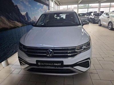 Gebraucht VW Tiguan Allspace Elegance 150 PS (110 kW) 2022 Weiß SUV