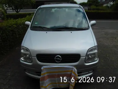 Gebraucht Opel Agila 58 PS (42 kW) 2003 Silber Van / Kleinbus