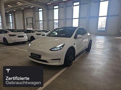 Pearl white multicoat Gebraucht 2022 Tesla Model Y Performance SUV | 38.000 € (Fairer Preis)