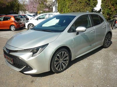 Gebraucht Toyota Corolla Hybrid Team 122 PS (89 kW) 2022 Silber Limousine