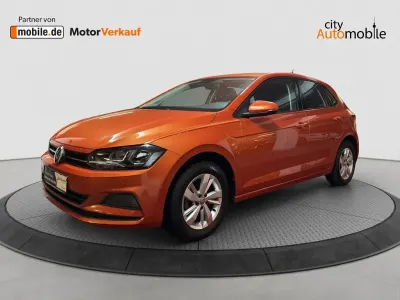 Używany VW Polo Comfortline 95 KM (69 kW) 2020 Pomarańczowy Hatchback