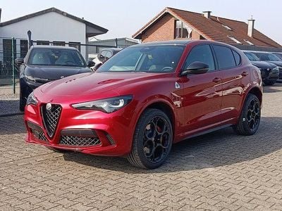 Neu Alfa Romeo Stelvio Quadrifoglio 519 PS (381 kW) 2026 Rosso etna SUV