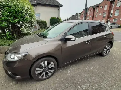 Gebraucht Nissan Pulsar Visia 116 PS (85 kW) 2015 Braun Kleinwagen