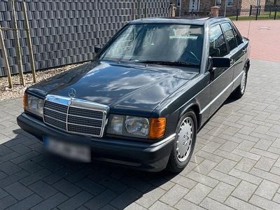 Usata Mercedes 190 109 CV (80 kW) 1991 Nero Berlina