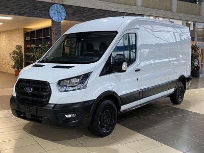 Gebraucht Ford Transit Trend 170 PS (125 kW) 2023 Weiß Limousine
