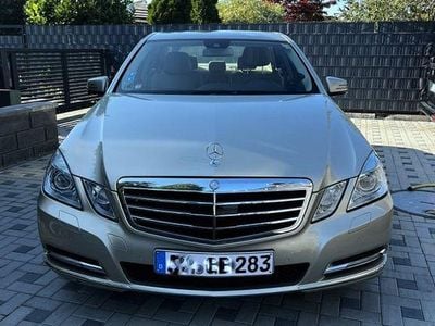 Mercedes E200