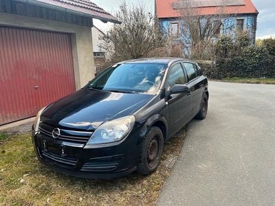 Brugt Opel Astra 90 HK (66 kW) 2005 Sort Hatchback