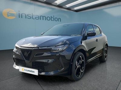 Neu Alfa Romeo GT Junior 136 PS (100 kW) 2026 Schwarz SUV