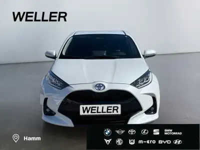 Ny Toyota Yaris Hybrid 116 HK (85 kW) 2025 Hvid Hatchback