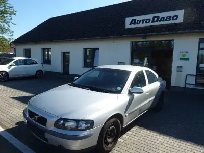 Gebraucht Volvo S60 Comfort 140 PS (102 kW) 2001 Silber Limousine