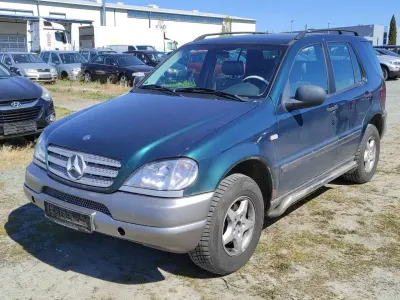 Brugt Mercedes ML320 218 HK (160 kW) 1999 Grøn SUV