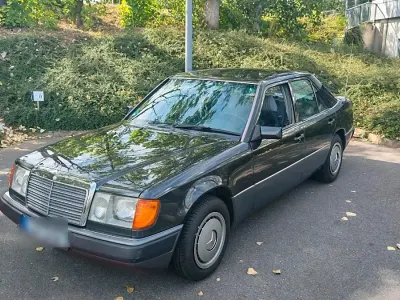 Gebraucht Mercedes 230 126 PS (92 kW) 1992 Grau Limousine
