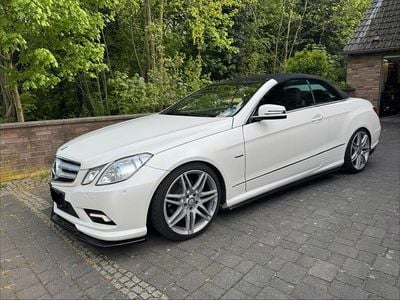 Usata Mercedes E350 AMG 306 CV (225 kW) 2011 Bianco Cabrio
