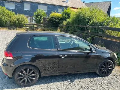 Gebraucht VW Golf VI 120 PS (88 kW) 2009 Schwarz Kleinwagen