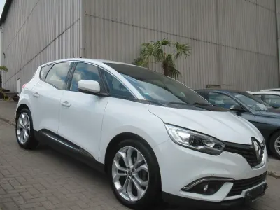 Gebraucht Renault Scénic IV Experience 116 PS (85 kW) 2017 Weiß Van / Kleinbus