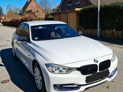 Gebraucht BMW 320 Sport Line 184 PS (135 kW) 2014 Weiß Kombi