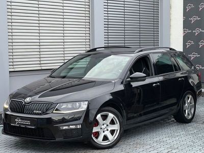 gebraucht Skoda Octavia Combi RS/Navi/4xSHZ/AHK/LED/CARBON/T-Led