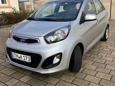 Silber Gebraucht 2015 Kia Picanto FIFA World Cup Edition Kleinwagen | 6.780 € (Fairer Preis)