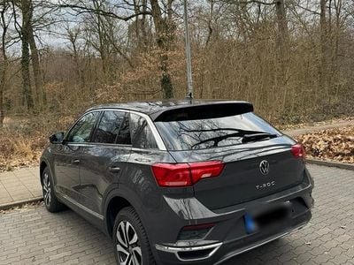 Second-hand VW T-Roc 150 CP (110 kW) 2021 Gri SUV