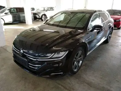 Second-hand VW Arteon R-line 190 CP (139 kW) 2023 Negru Break