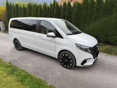 Gebraucht Mercedes V300 Avantgarde 237 PS (174 kW) 2024 Weiß Van / Kleinbus