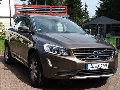 Schwarz Gebraucht 2014 Volvo XC60 Summum SUV | 18.200 € (Fairer Preis)