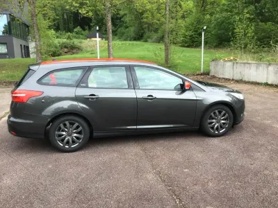Gebraucht Ford Focus Titanium 120 PS (88 kW) 2014 Grau Kombi