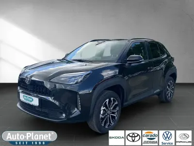 Neu Toyota Yaris Cross 131 PS (96 kW) 2026 Schwarz SUV