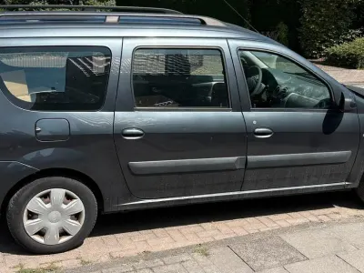 Gebraucht Dacia Logan MCV 105 PS (77 kW) 2009 Grau Kombi