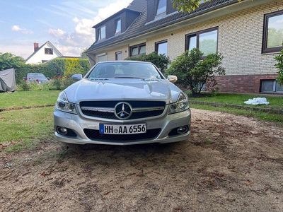 Usata Mercedes SL300 231 CV (169 kW) 2011 Argento Cabrio