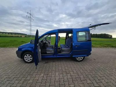 Gebraucht VW Caddy 105 PS (77 kW) 2005 Blau Van / Kleinbus