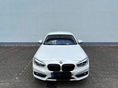 Usata BMW 120 Advantage 184 CV (135 kW) 2018 Bianco Utilitaria