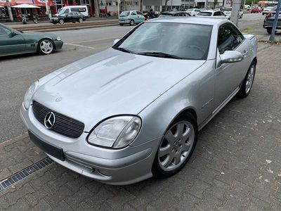 Gebraucht Mercedes SLK200 163 PS (119 kW) 2001 Brillantsilber (metallic) Cabrio