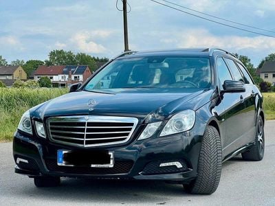 Mercedes E200