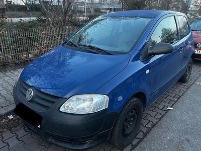 Gebraucht VW Fox 54 PS (39 kW) 2006 Blau Kleinwagen