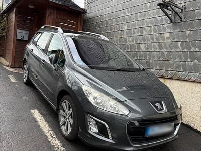 Gebraucht Peugeot 308 112 PS (82 kW) 2011 Grau Kombi