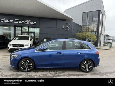 Usata Mercedes B200 Progressive 163 CV (119 kW) 2025 Blu Monovolume
