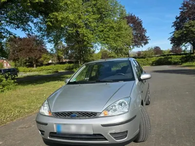 Second-hand Ford Focus 100 CP (73 kW) 2004 Argintiu Berlinǎ