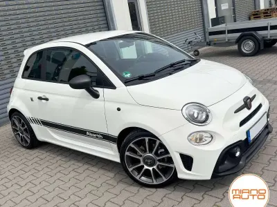 Gebraucht Abarth 595 Turismo 165 PS (121 kW) 2023 Bianco/bossa nova/calco Kleinwagen
