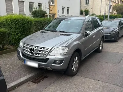 Gebraucht Mercedes ML300 190 PS (139 kW) 2010 Grau SUV