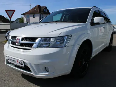 Usata Fiat Freemont Lounge 170 CV (125 kW) 2014 Bianco SUV