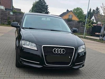 Schwarz Gebraucht 2012 Audi A3 Sportback Kleinwagen | 7.800 € (Etwas zu teuer)